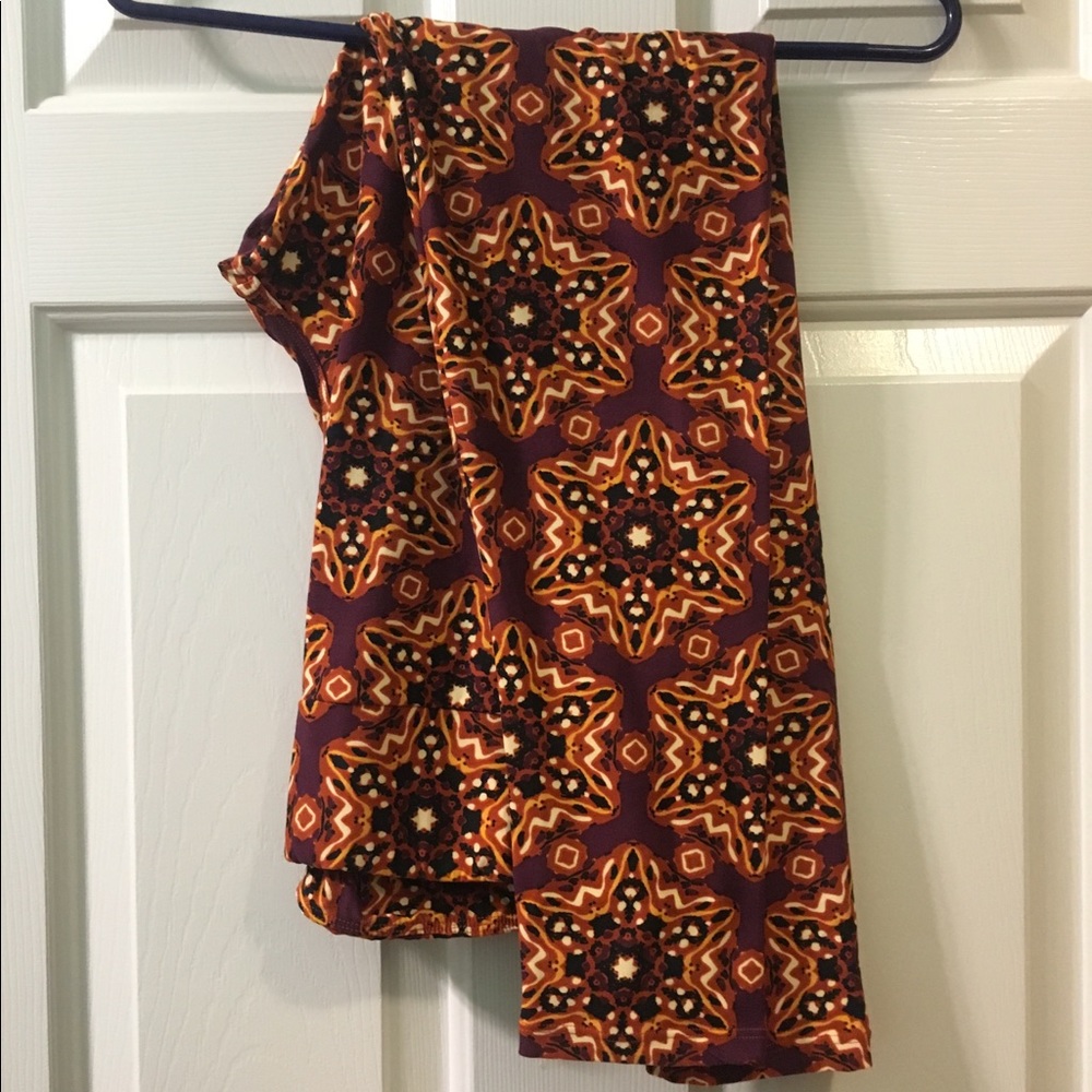 LuLaRoe leggings - Tall and Curvy